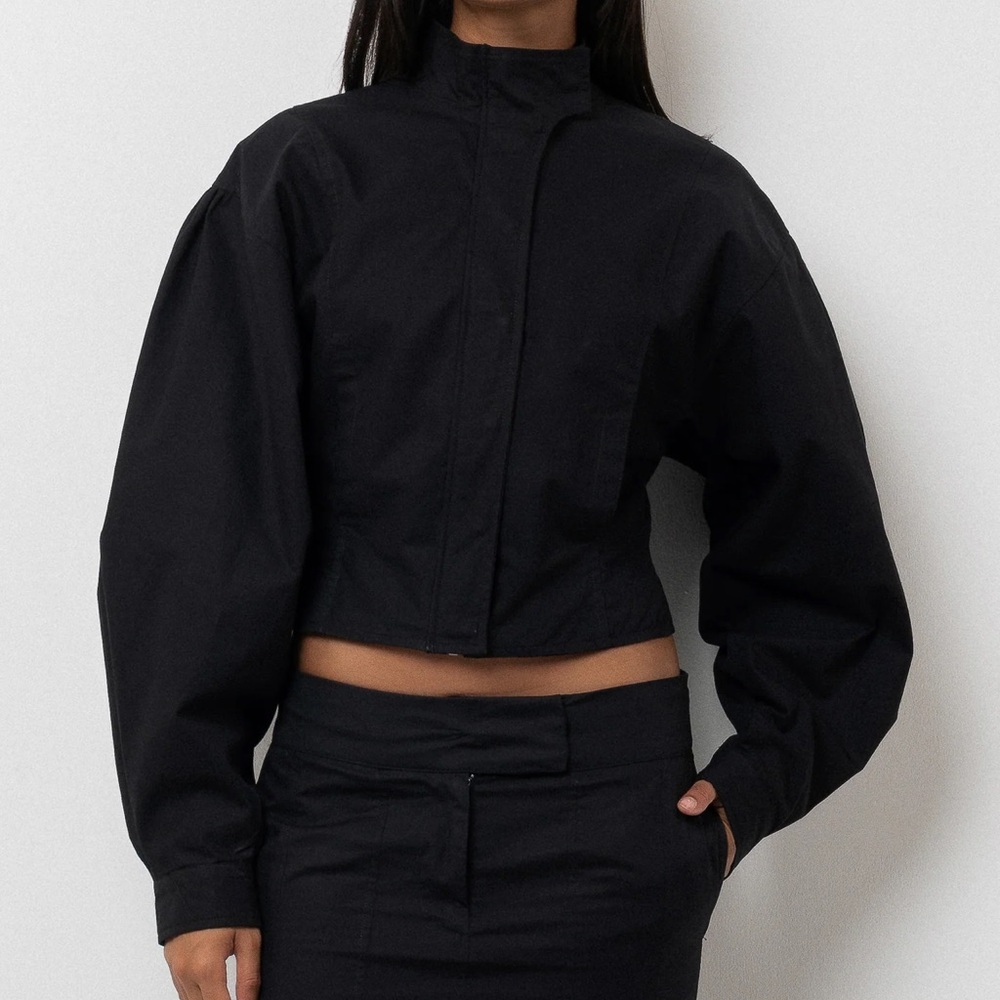 BELLE the Label Black Globo Jacket Size